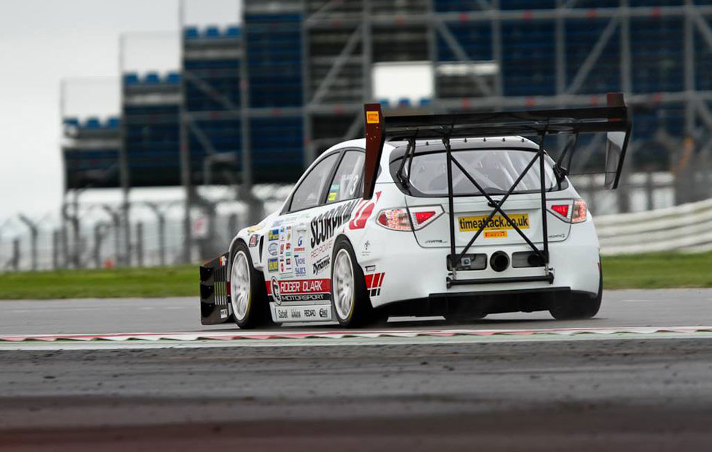 Mitsubishi aero track